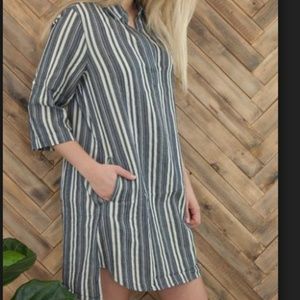 Elan Tunic Dress with 3/4 Sleeves – Flutter size S